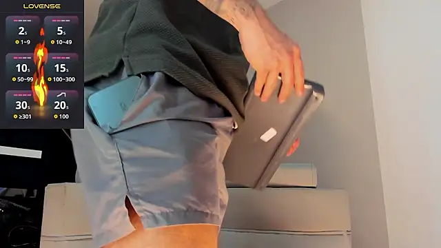 MarkWalker__ live sex cam