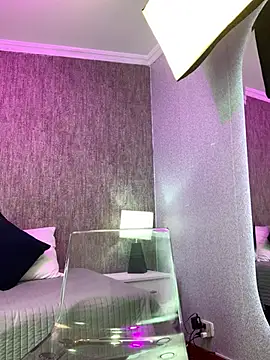 KarinaFlowers_'s cam snapshot