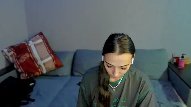 AnnaMized's cam snapshot