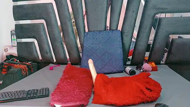 AliceandMax live sex cam