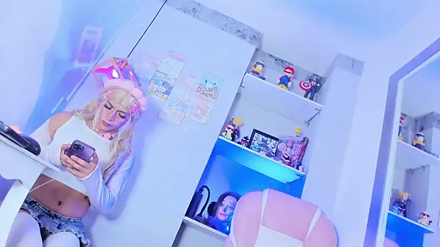 DanniiGrovers live sex cam