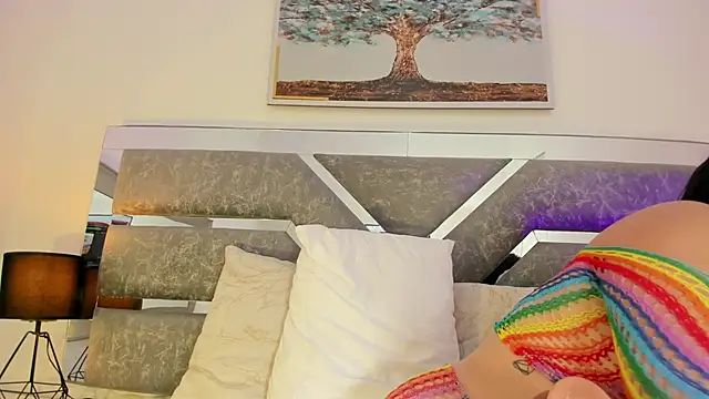 Katey_Curvy01_'s cam snapshot