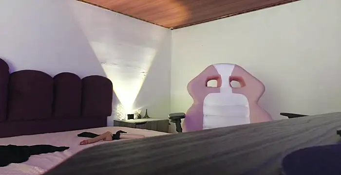 Miss_Victoria_11's cam snapshot