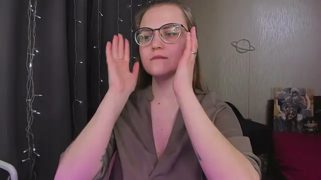 MissBrightShine's cam snapshot