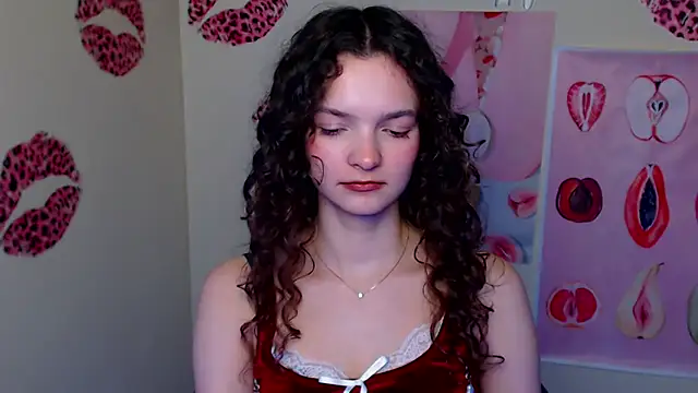 _SusieSu_'s cam snapshot