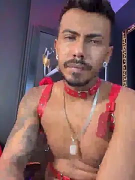 Latinmoster_boss live sex cam