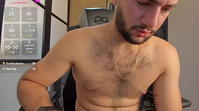 MaximusClark live sex cam