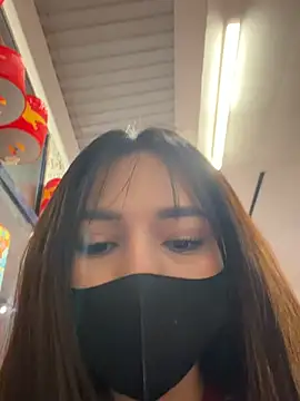 Linh_2004 live sex cam