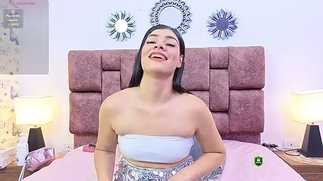 Miss_Meghan's cam snapshot