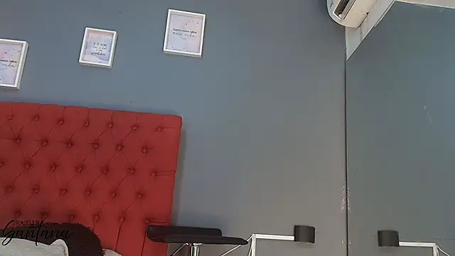 JOCELYN_SANTANA1's cam snapshot