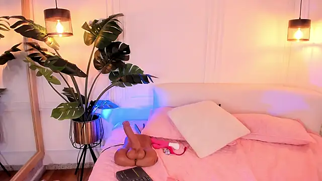 Dafne_Hillss's cam snapshot