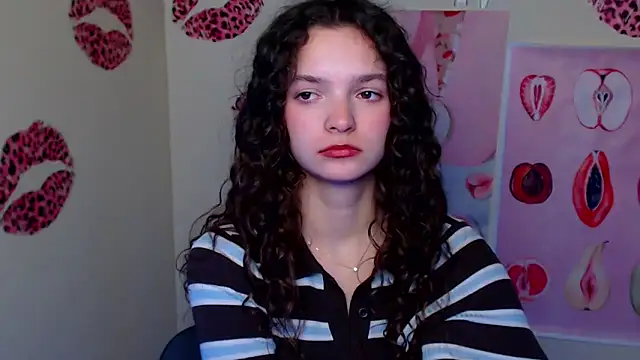 _SusieSu_'s cam snapshot