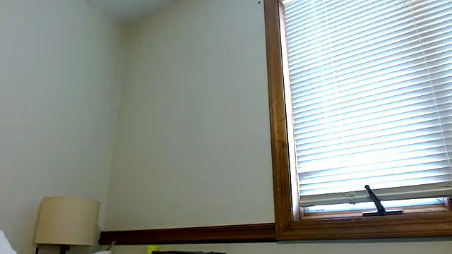 FrankieFuckMe live sex cam