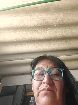 clarita_01's cam snapshot