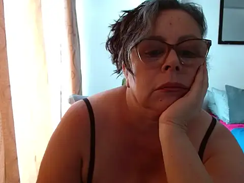 gelizabeht003's cam snapshot