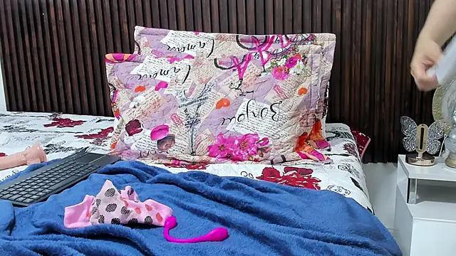 VictoriiaCarsoon's cam snapshot