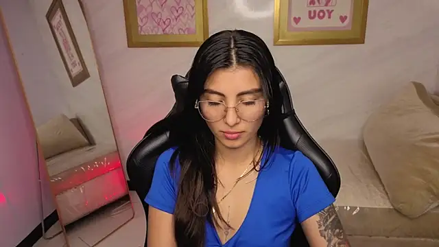 Cristal_love_v's cam snapshot