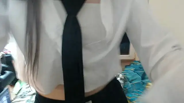 CutieWorm's cam snapshot