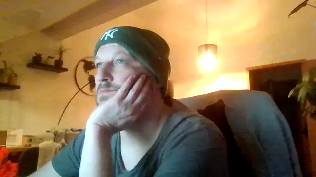 BennyLommy live sex cam