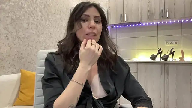 HotyWinter's cam snapshot