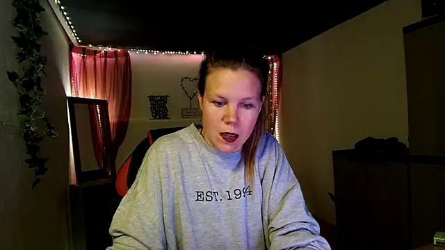 CallMeMaria's cam snapshot