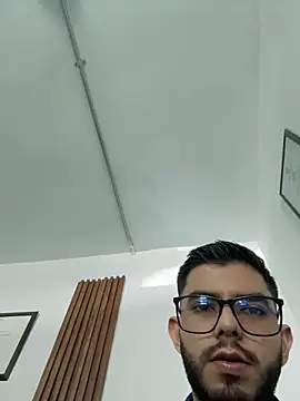 Milosky000 live sex cam