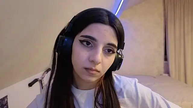 KizzieSchronce's cam snapshot