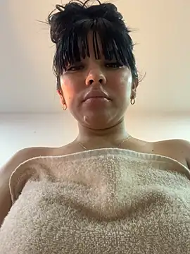 BrendaCrean live sex cam