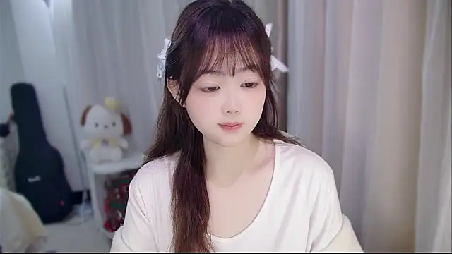 YUANYUAN-A live sex cam
