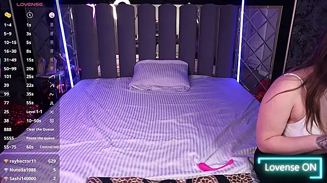 AmiraChase live sex cam