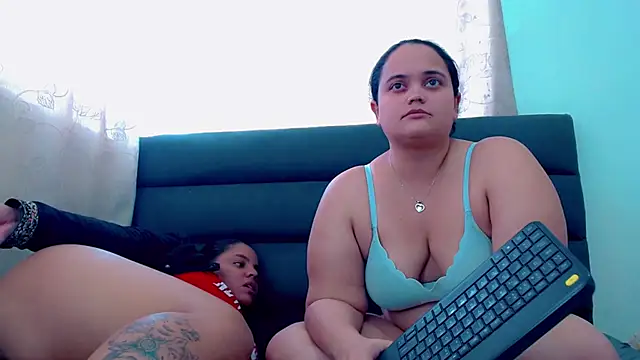 brunnette_hot live sex cam