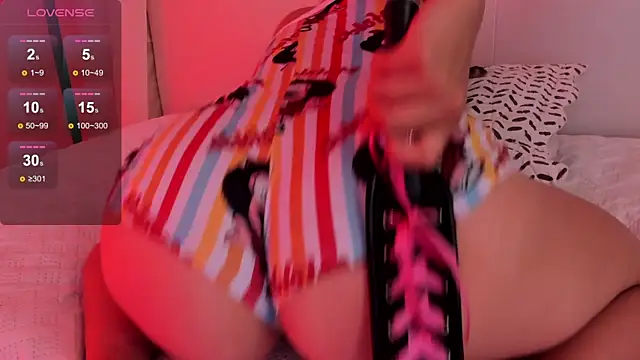 alaia_greyy's cam snapshot