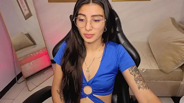 Cristal_love_v live sex cam