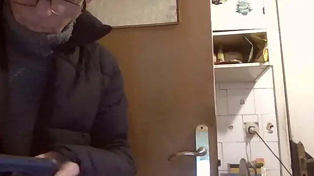 mariusica1@xh live sex cam