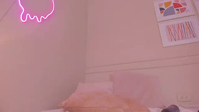 _lucia_18 live sex cam