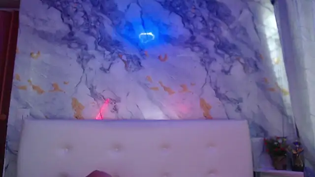 Nicolelewllss's cam snapshot