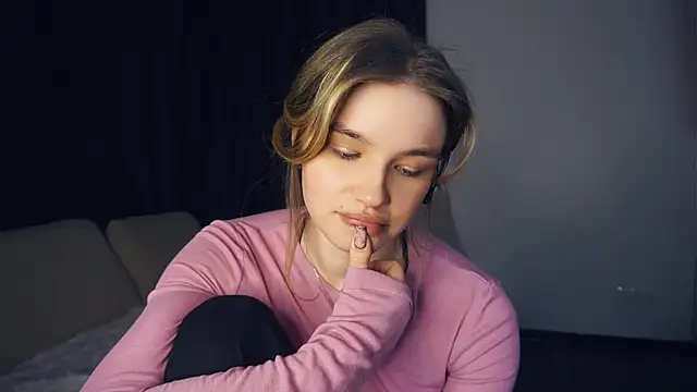 EarthaStinett's cam snapshot