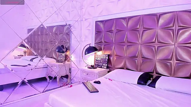 LunaJohns's cam snapshot