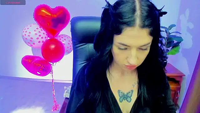 milanasky5's cam snapshot