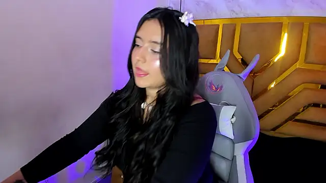 Miss_Scarlett22's cam snapshot