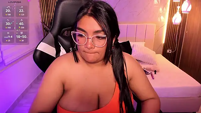 Lyra_Black_ live sex cam