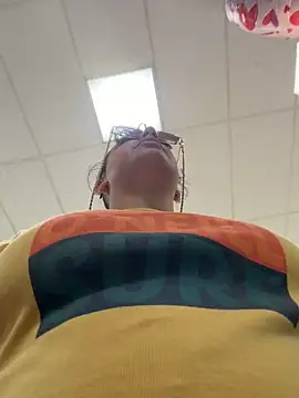 allybluee777's cam snapshot