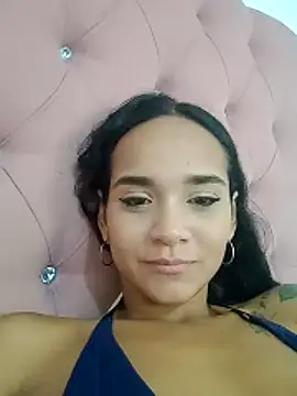 Maria_x_Alejandra's cam snapshot