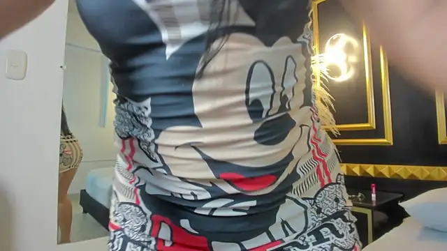 bella_bread's cam snapshot