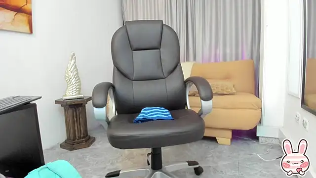 Mia_Naive's cam snapshot