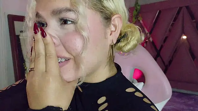 Haelycute's cam snapshot