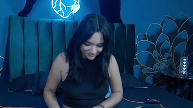 valery-vixen2's cam snapshot