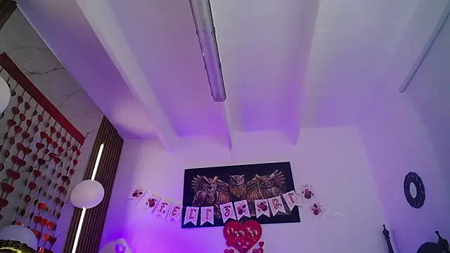 _Miaaleon live sex cam