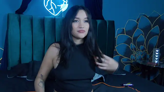 valery-vixen2's cam snapshot