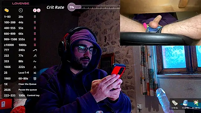 young_bear06's cam snapshot